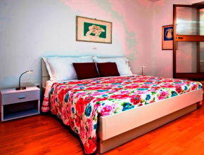 Отель Molo Beach Apartments  Ровинь